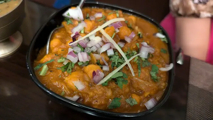 Taste From Everest Picture 2