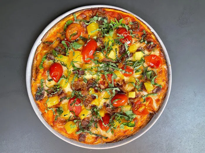 Vezzo NYC Thin Crust Pizza Picture 1
