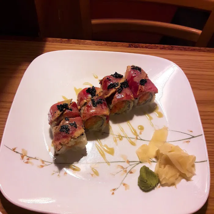 Hong Kong Noodle & Sariku Sushi Picture 7