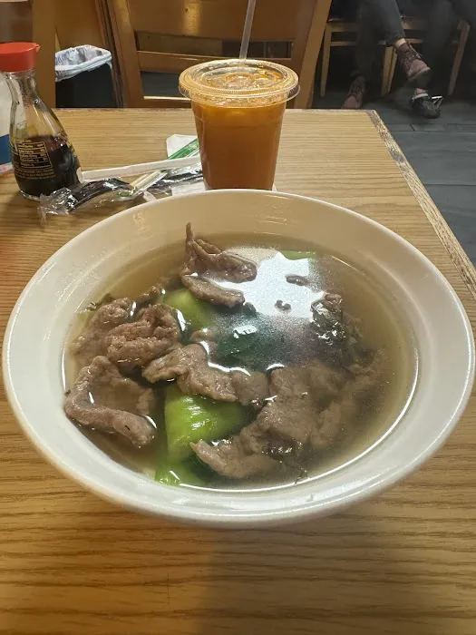 Hong Kong Noodle & Sariku Sushi Picture 2