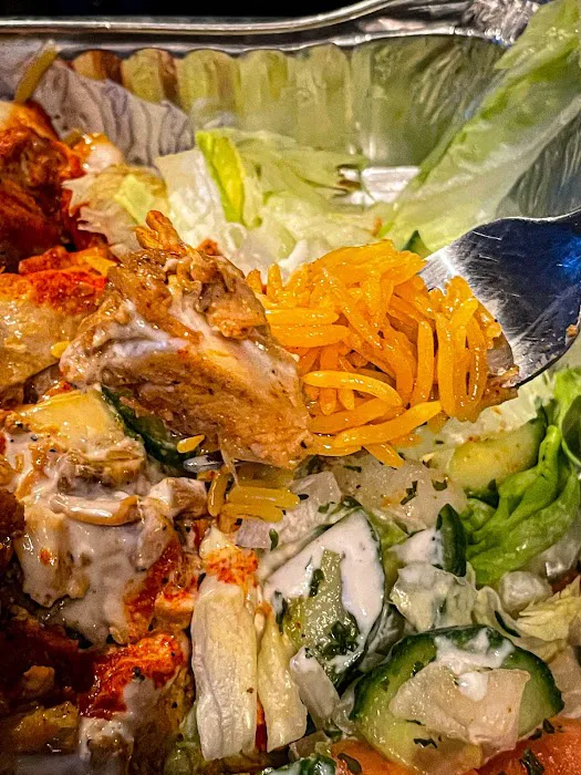 WHITE & HOT Halal Food Truck Picture 10