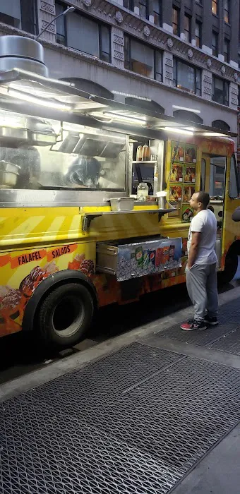 Halal Gyro Picture 4