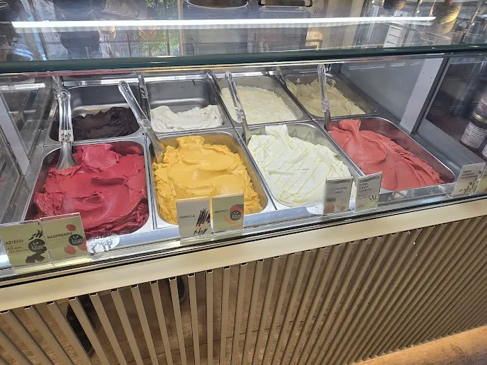 Venchi Chocolate and Gelato NOMAD Picture 9