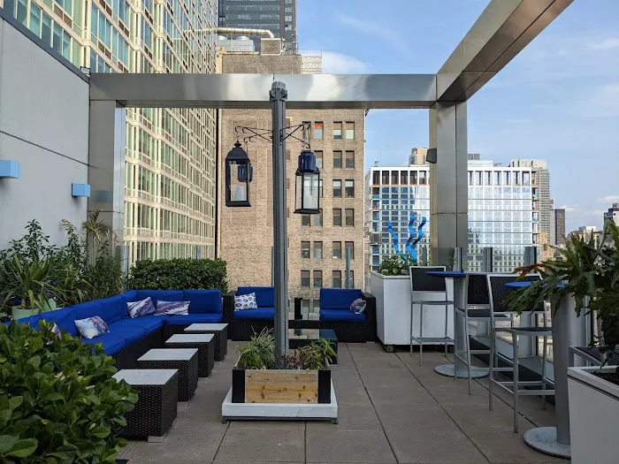 Skyline Rooftop Bar & Lounge Picture 3