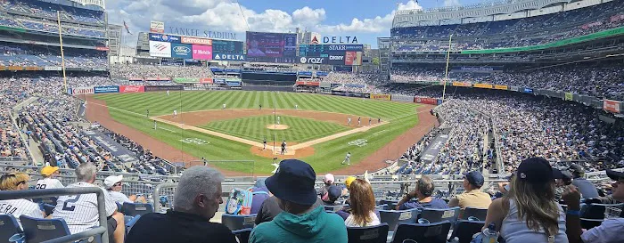 Delta 360 Sky Club Picture 7