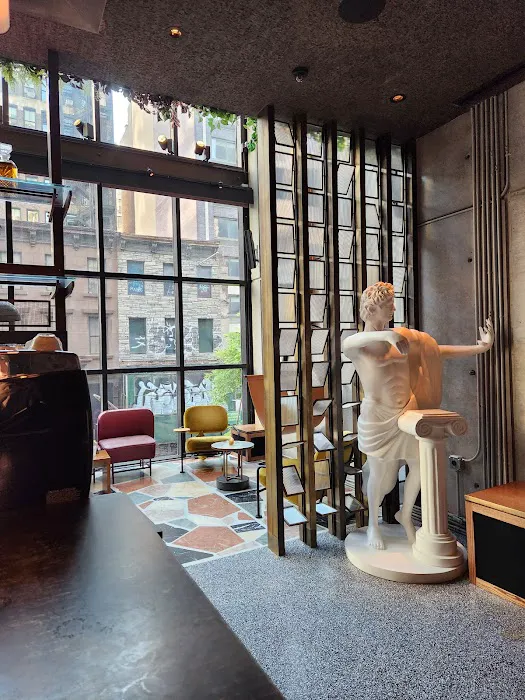 Lobby Bar Picture 6