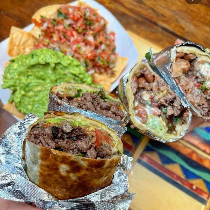 Mas Tacos Picture 9