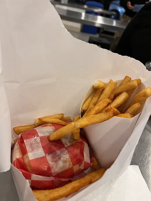 7th Street Burger Nomad Picture 4
