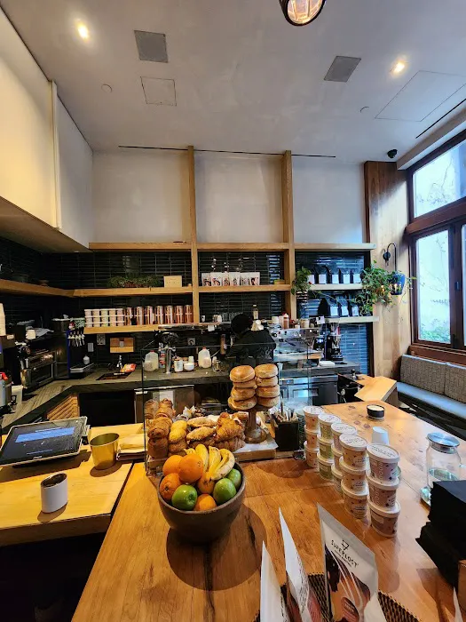 🧳 Paper Coffee Picture 1