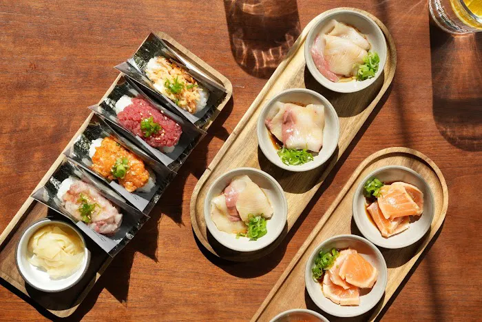 Handroll Bar Rolling Picture 1