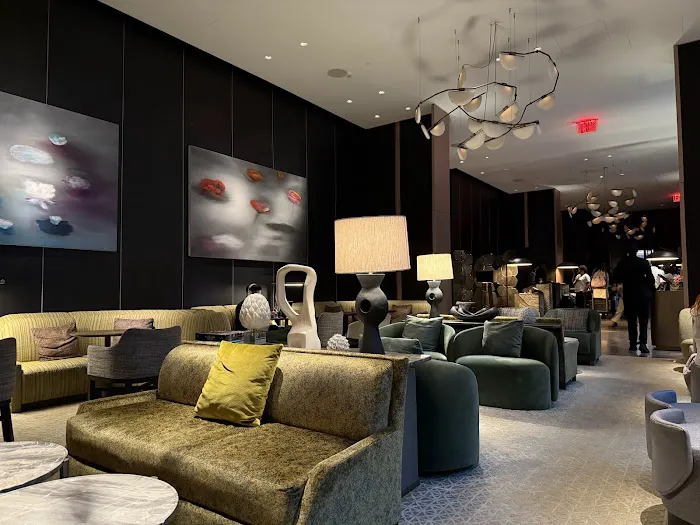 Lobby Bar at Ritz Carlton Picture 3