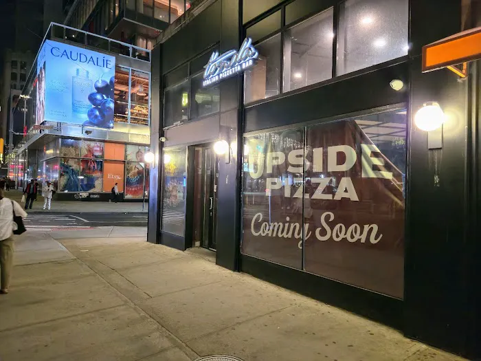 Upside Pizza Picture 4