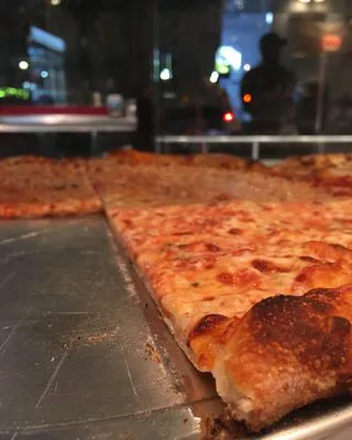 Vito's Slices and Ices Picture 1