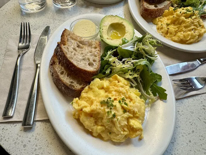 In Common NYC - A Breakfast & Brunch Restaurant Picture 3