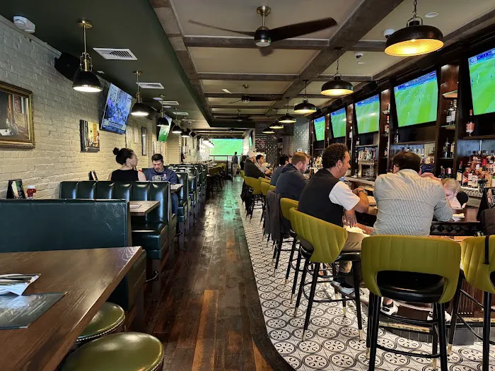 The Yard's Pub NYC Picture 2