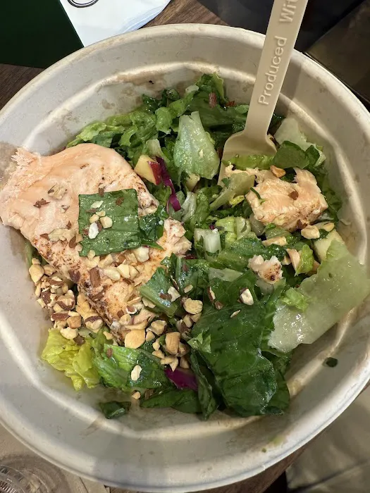 Chopt Creative Salad Co. Picture 4