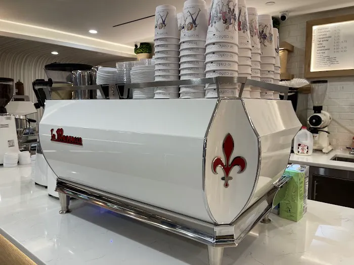 Le Cafe Coffee Picture 6