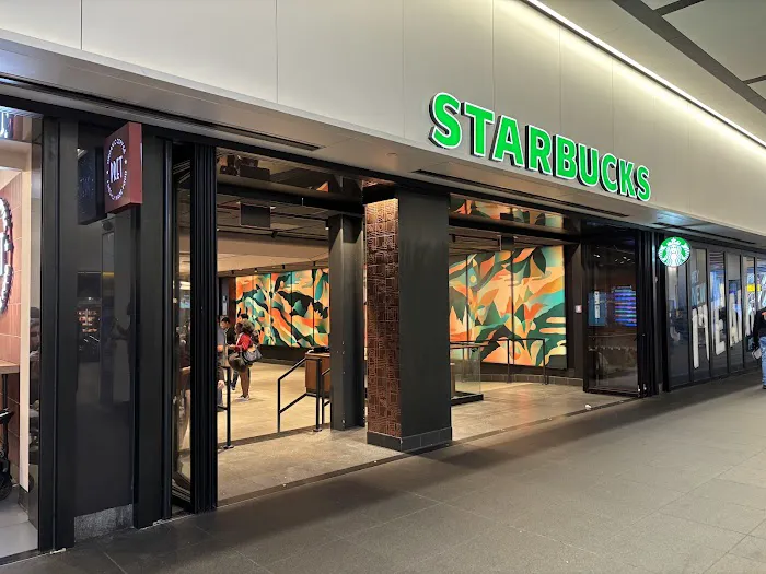 Starbucks Picture 9