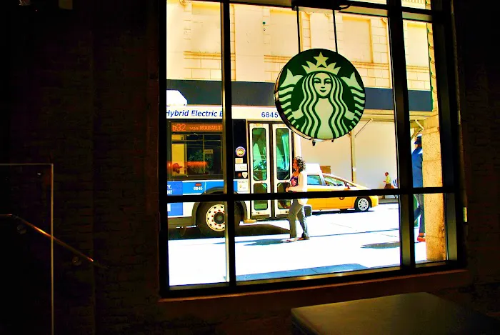 Starbucks Picture 1