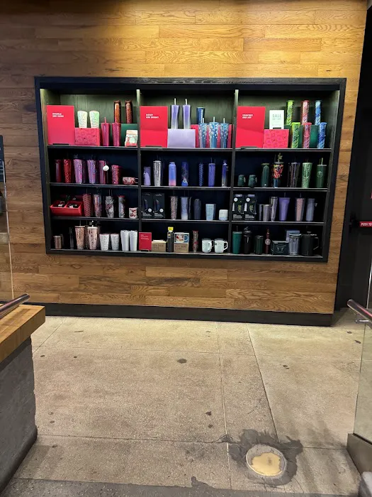 Starbucks Picture 10