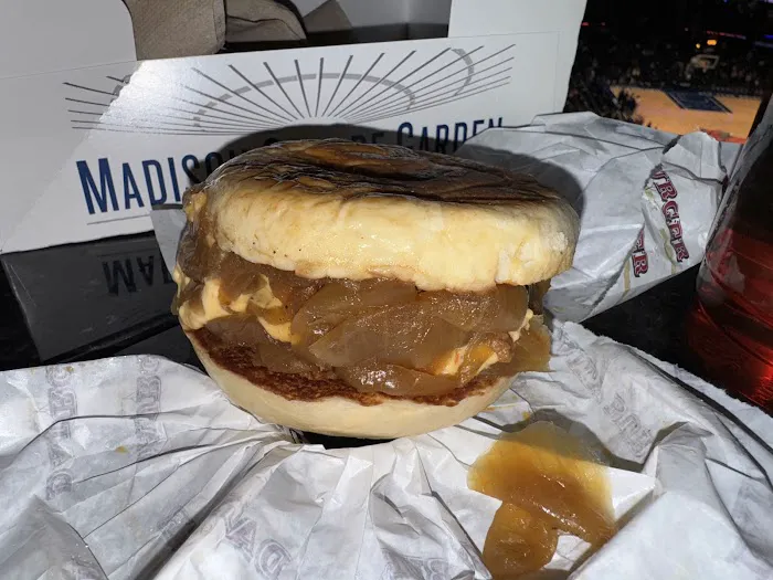 Daily Burger Picture 1