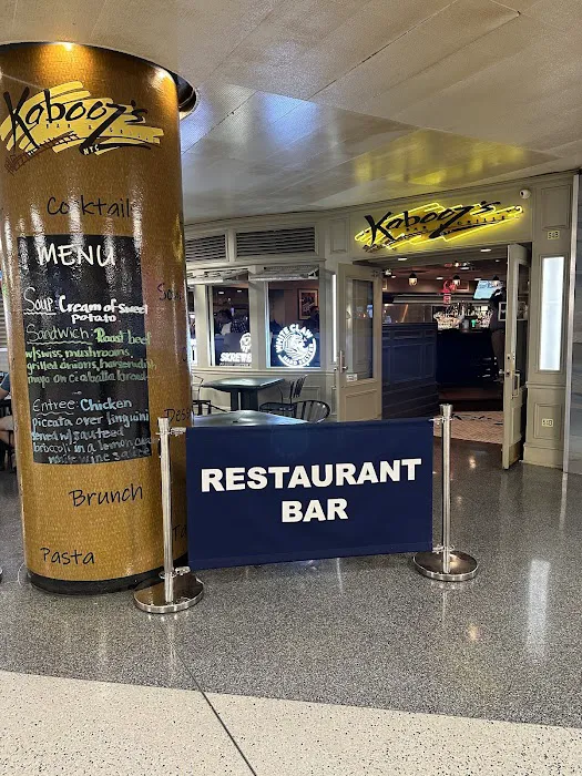 Kabooz's Bar & Grill Picture 3
