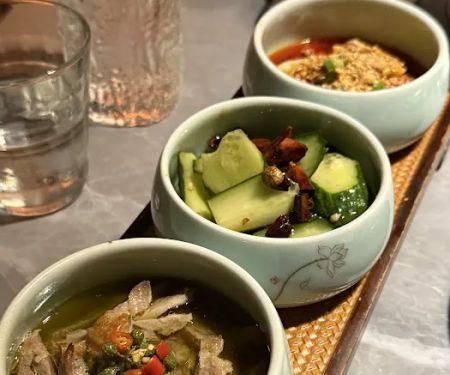 Chi Restaurant & Bar