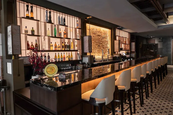 Chi Restaurant & Bar Picture 2