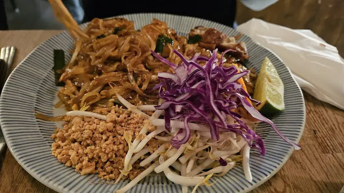 Zoob Zib Thai Authentic Noodle Bar Picture 4