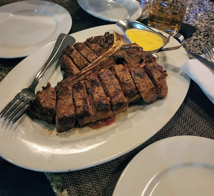 Nick + Stef's Steakhouse Picture 8