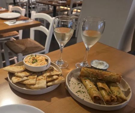 Taverna By The Gyro Project