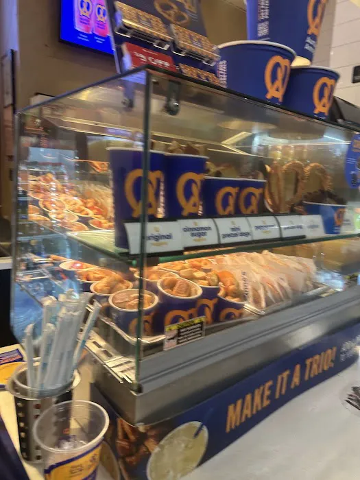 Auntie Anne's Picture 4