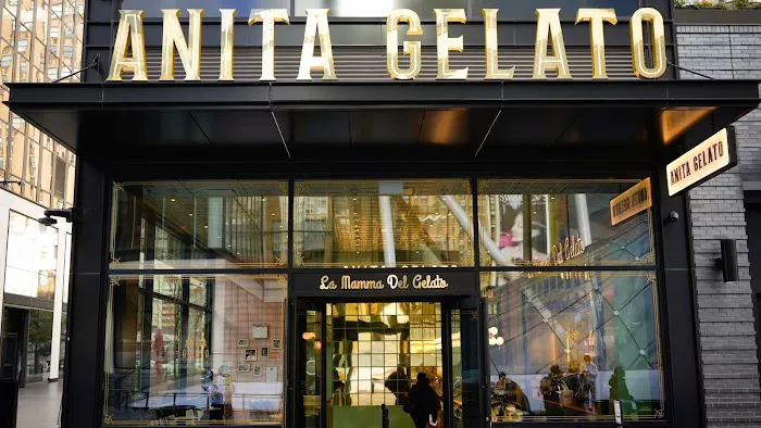 Anita La Mamma del Gelato Picture 1