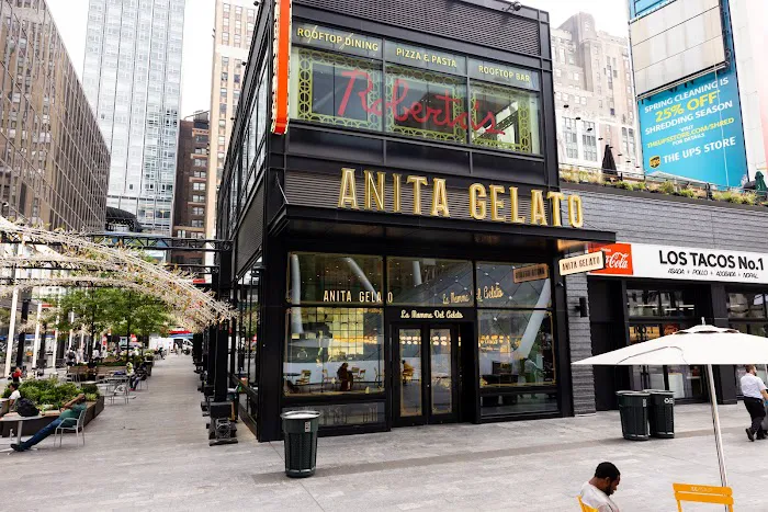 Anita La Mamma del Gelato Picture 5