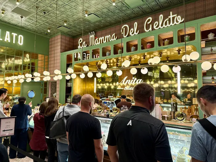 Anita La Mamma del Gelato Picture 6