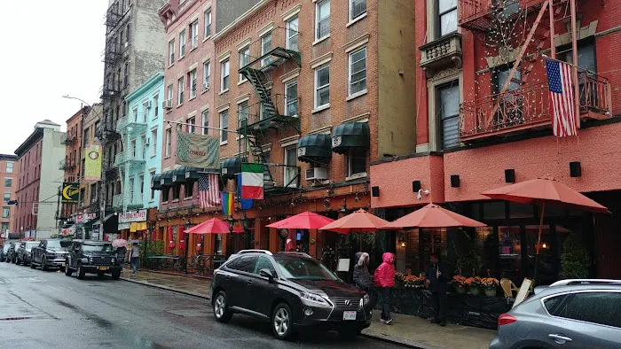 Little Italy Pizza Picture 3