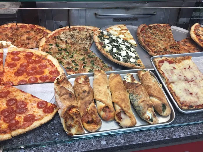 Little Italy Pizza Picture 10
