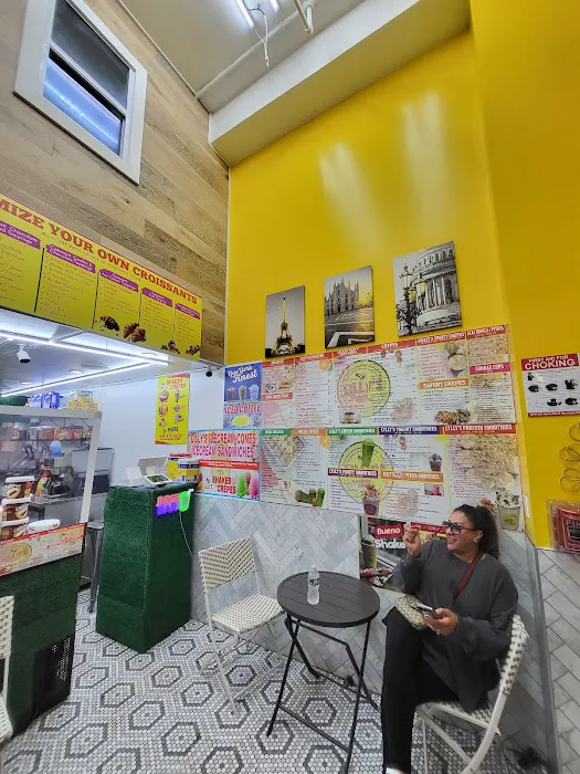 Lilly’s Shakes & Crepes Picture 3