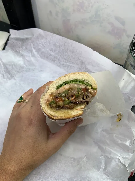 Fresh Pizza and Deli Picture 2