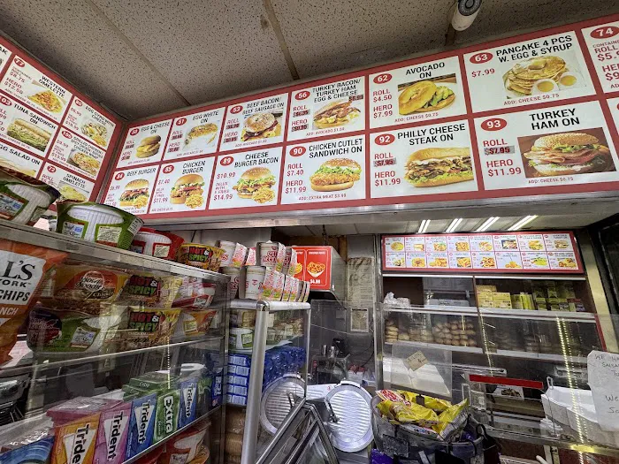 Fresh Pizza and Deli Picture 7