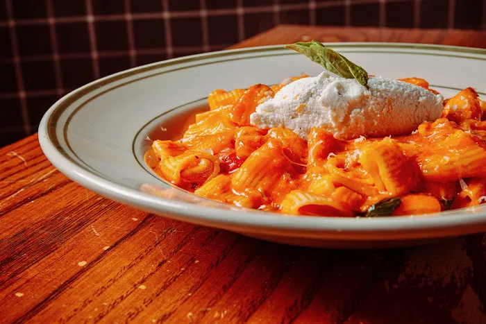 Serano's Italian Picture 3