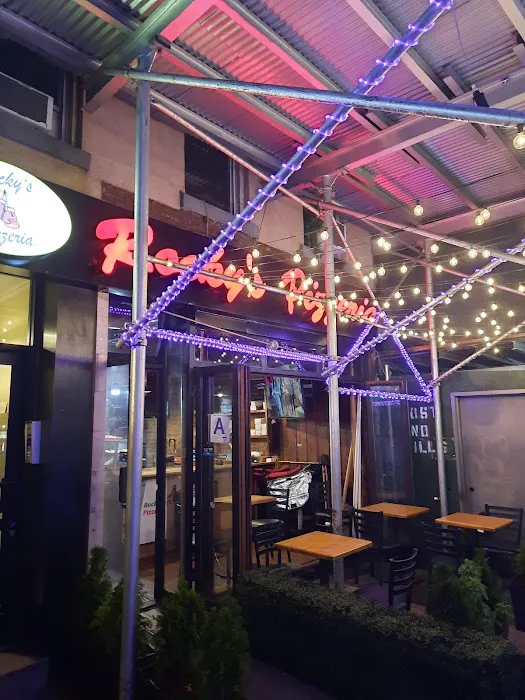 Rocky's Pizzeria Picture 4
