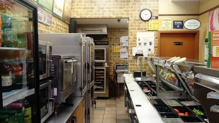 Subway Picture 10