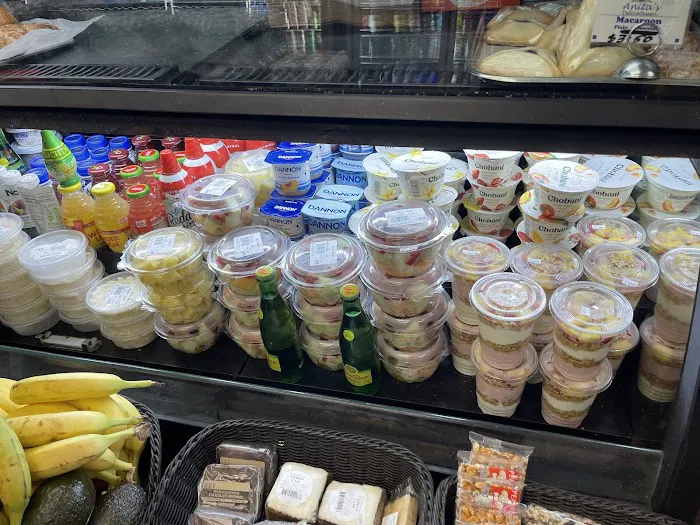 Anitas Deli & Grocery Picture 9