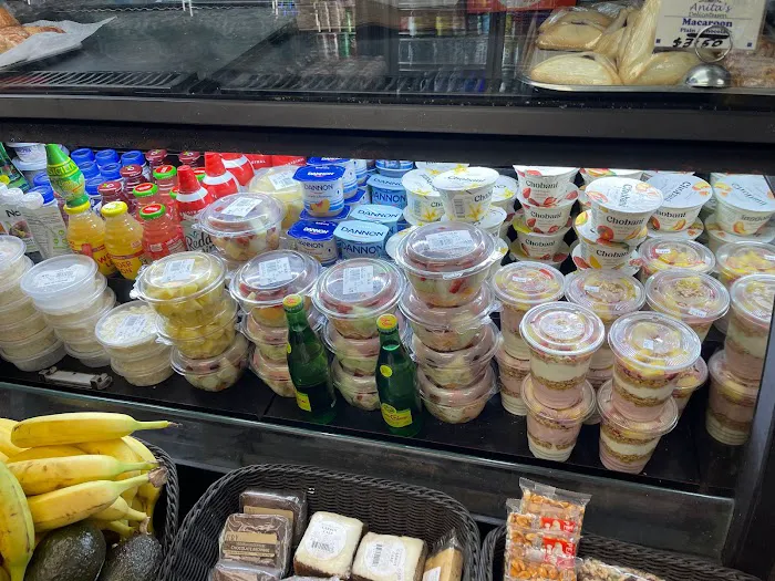 Grace deli Picture 10