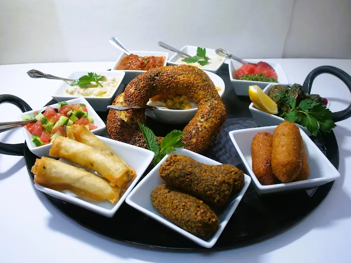 Hummus Kitchen Picture 7