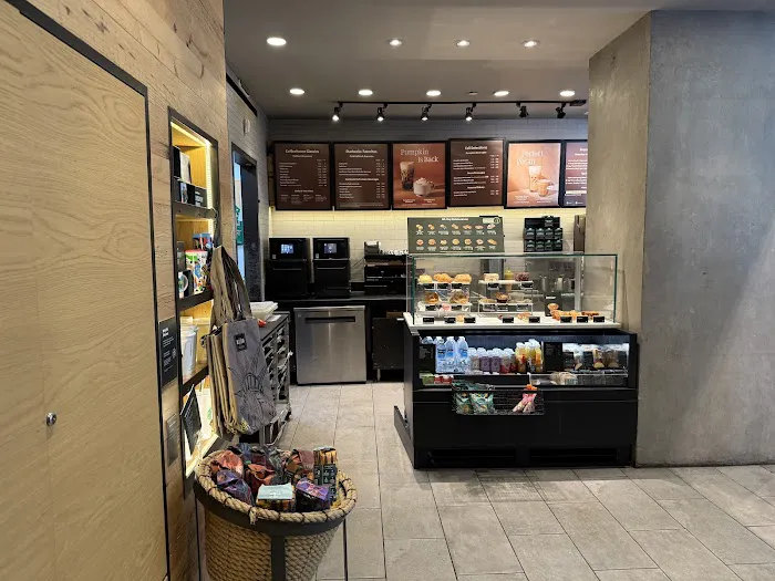Starbucks Picture 7