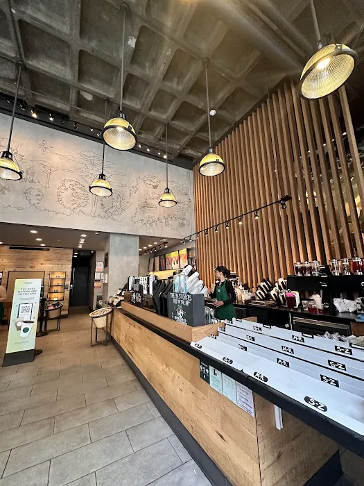 Starbucks Picture 9