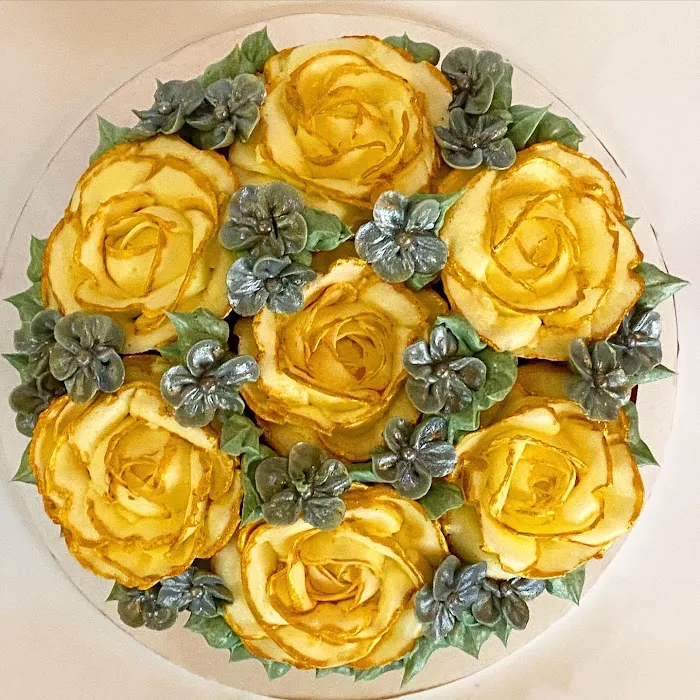 Nina's Cakery Picture 9