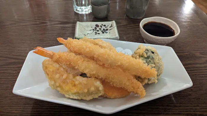 Akura Sushi Picture 1
